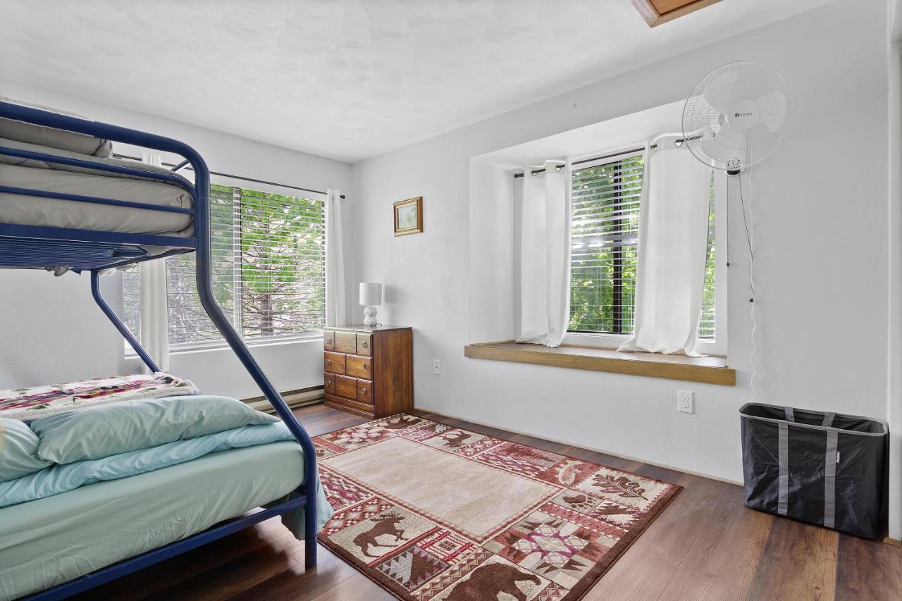 Charming Getaway L Recently Renovated L Hidden Valley L 4Br+3Bath L Hot Tub サマセット エクステリア 写真